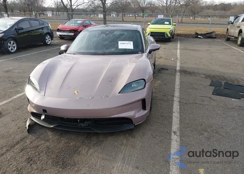 2025 Porsche Taycan 4 z USA, uszkodzony, nr VIN WP0AA2Y14SSA11510